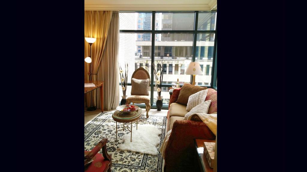 Boutique Suites - Ванкувер Экстерьер фото