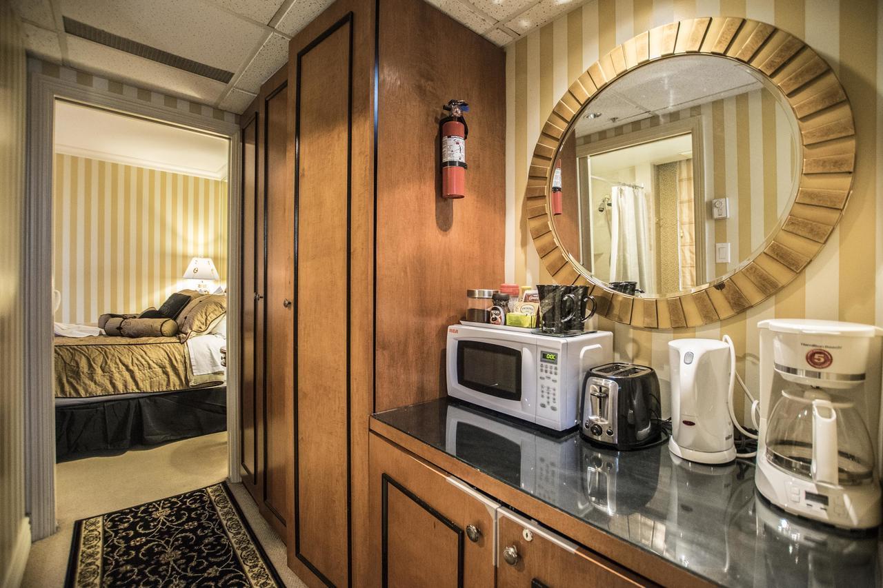 Boutique Suites - Ванкувер Экстерьер фото